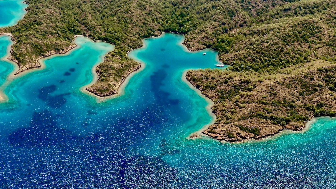 Küçük Çatı Bay