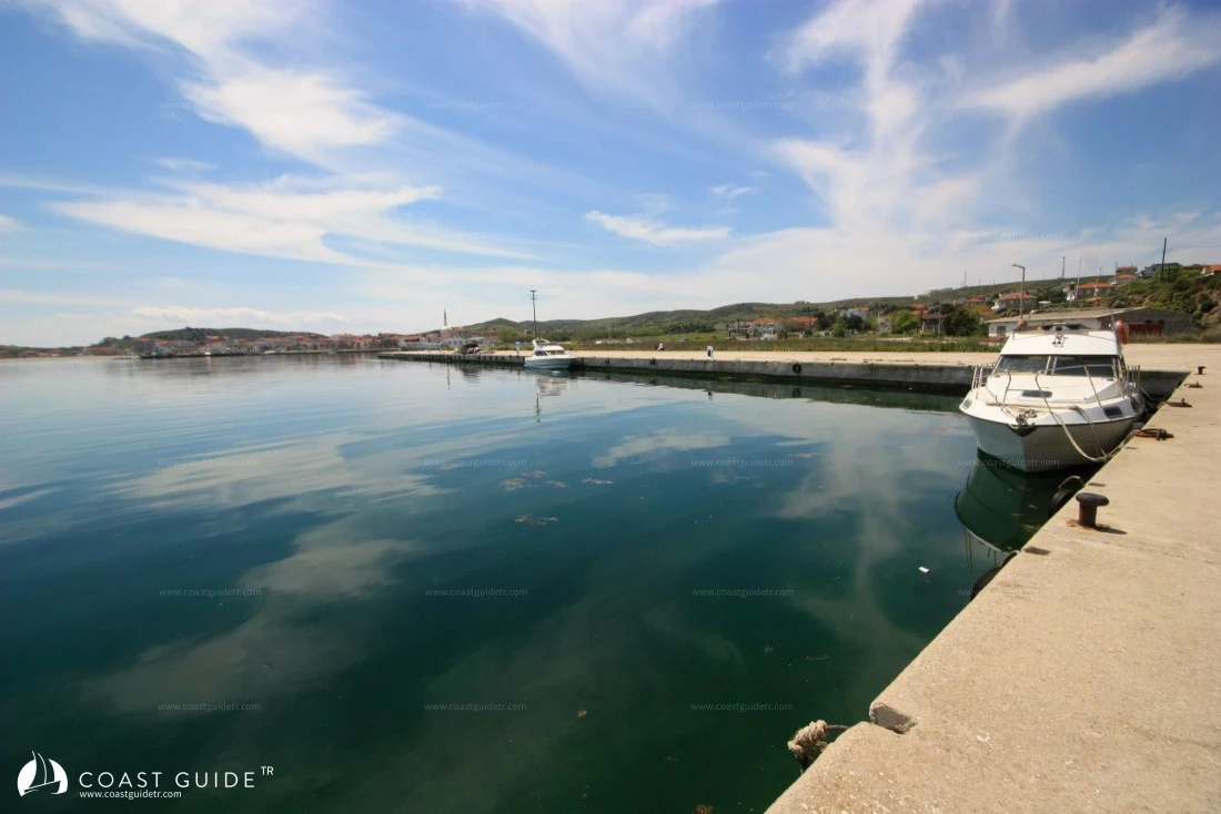 Avşa Adası Yiğitler Barınağı - Fotoğraf 3