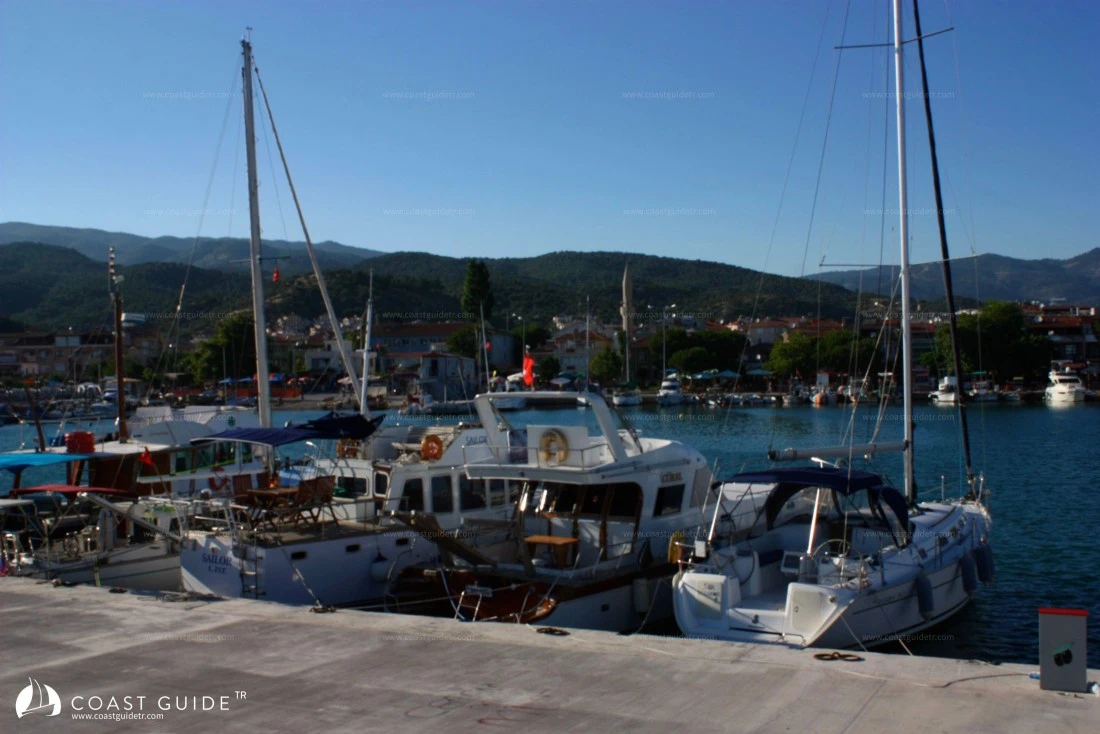 Küçükkuyu - Fotoğraf 1