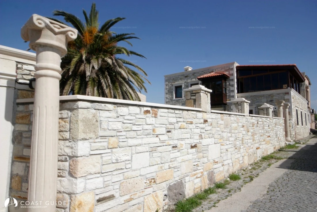 width=500