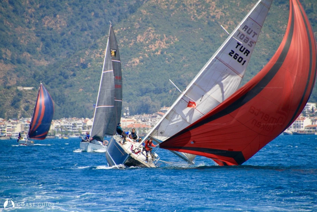 width=900