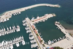 Kairos Marina photo 6
